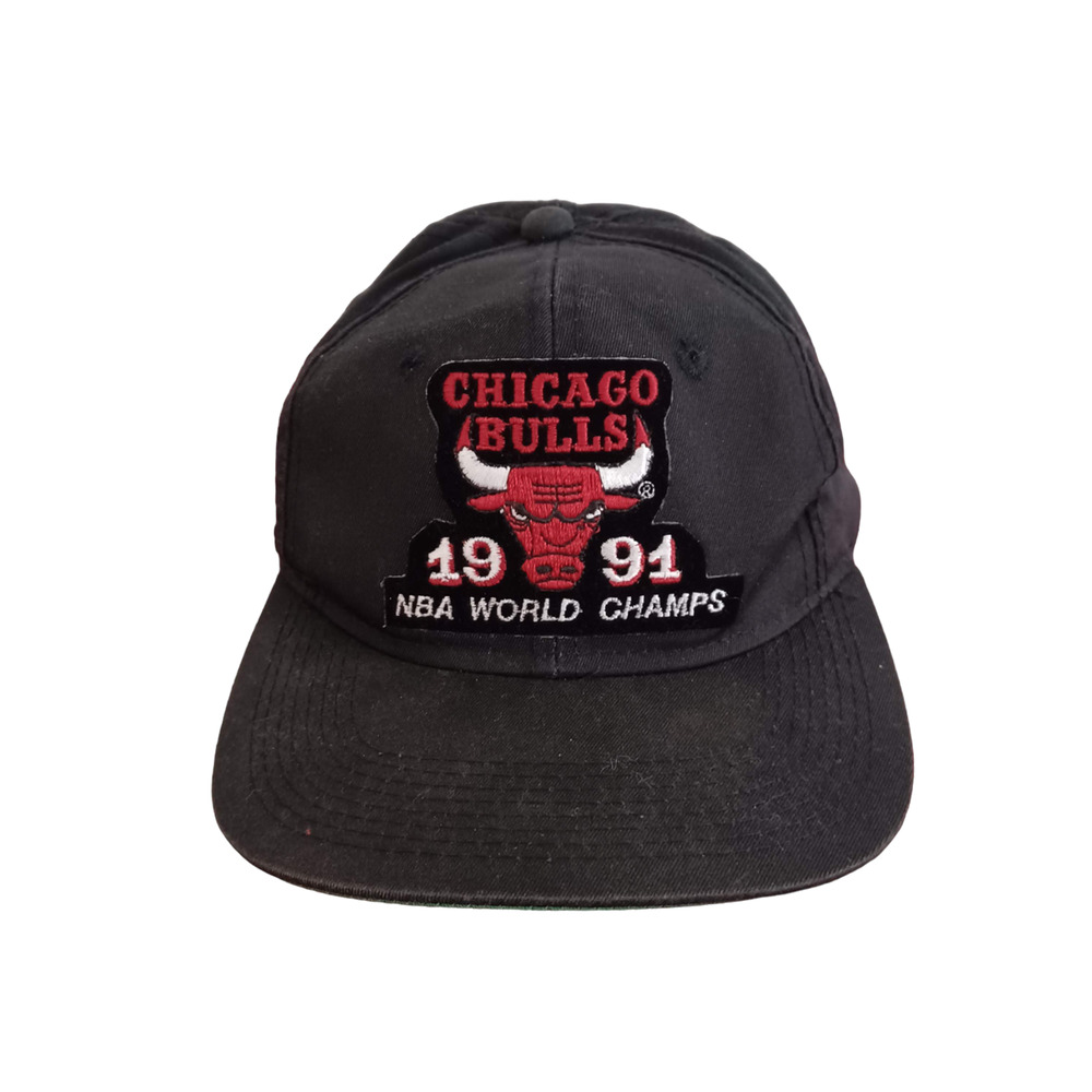 Vtg Youngan Black Chicago Bulls 1991 NBA World Championship Snapback Cap Hat